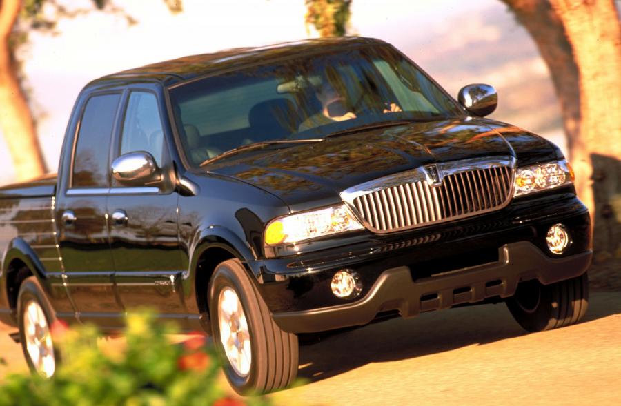  Lincoln Blackwood 2001 года  (фото 43 из 46)